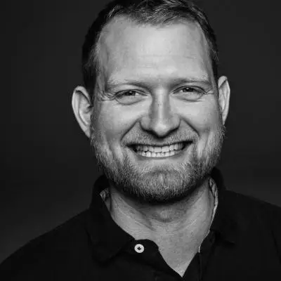 emil-hoejfeldt Per Weiss